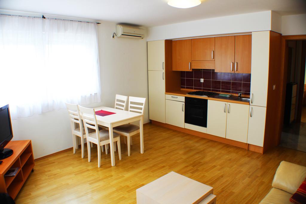 Bokun Apartments III Sisak Bagian luar foto