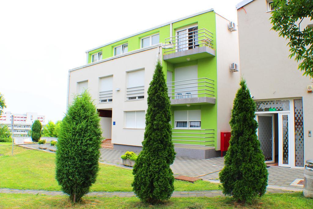 Bokun Apartments III Sisak Bagian luar foto